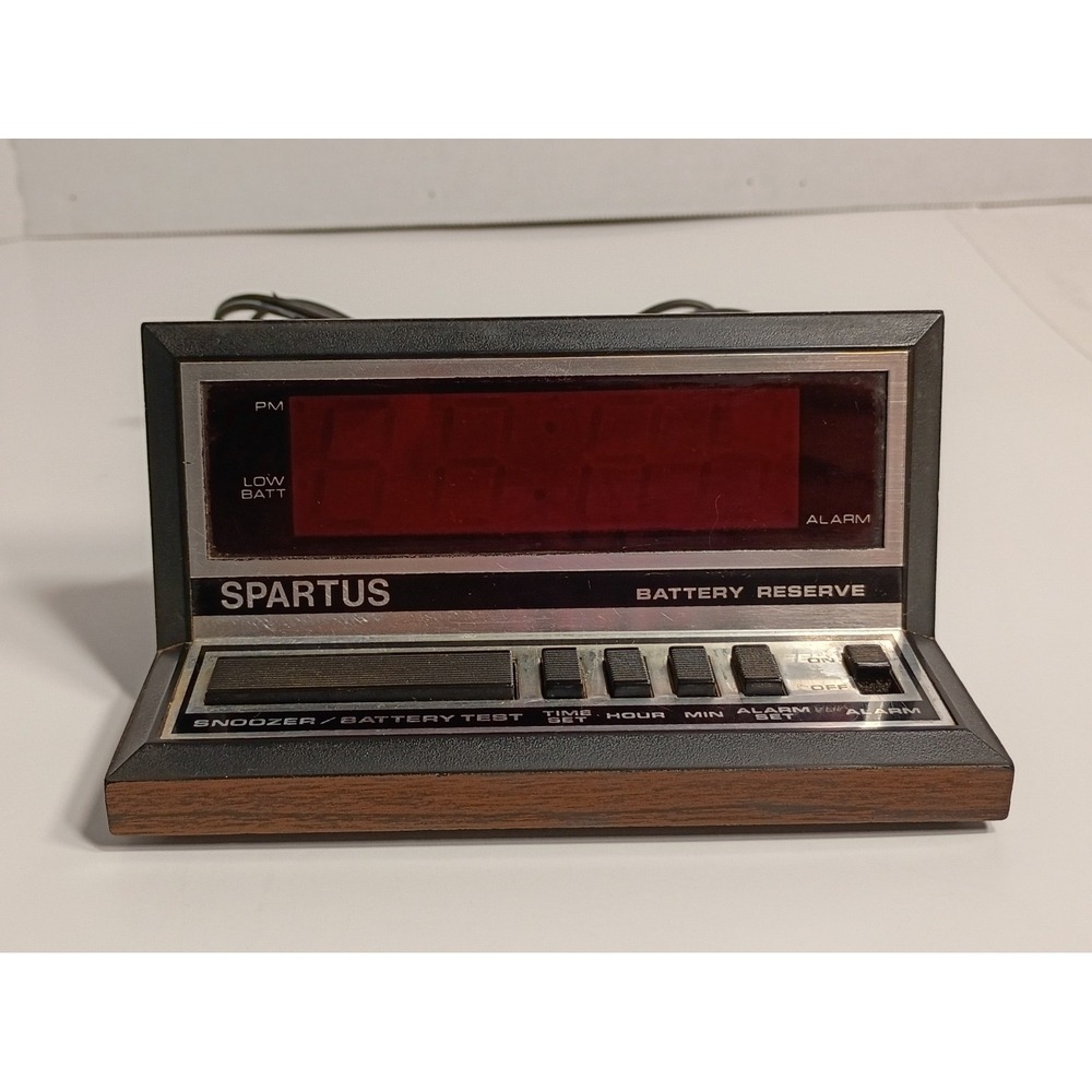 Working Vintage Spartus Digital Alarm Clock Model 1140 Faux‎ Wood